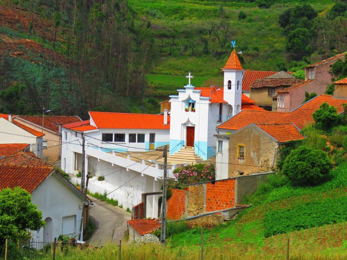 Vale de Colmeias Casa Eira Do Povoヴィラ エクステリア 写真